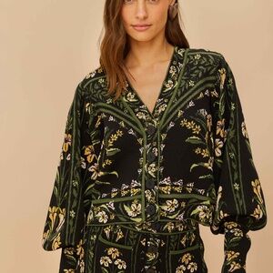 Black Flowers Arch Knit Cardigan